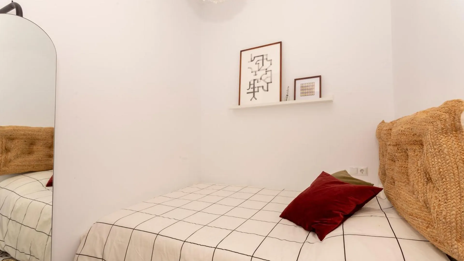 Fantastic Suites Gothic 00 Barcelona