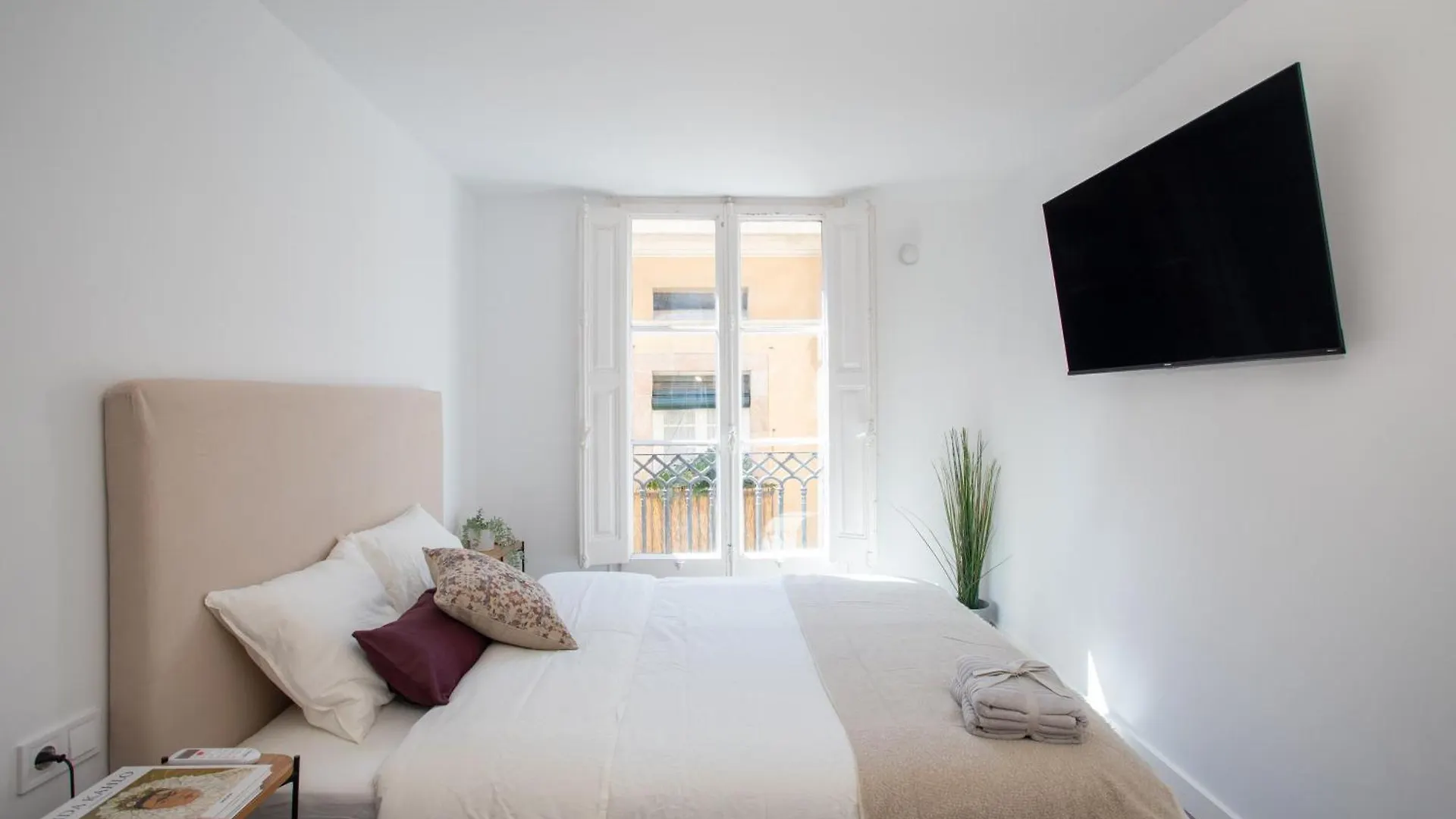 Fantastic Suites Gothic 00 Barcelona 0*,  Spain